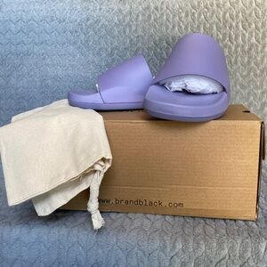 Brandblack women’s slide